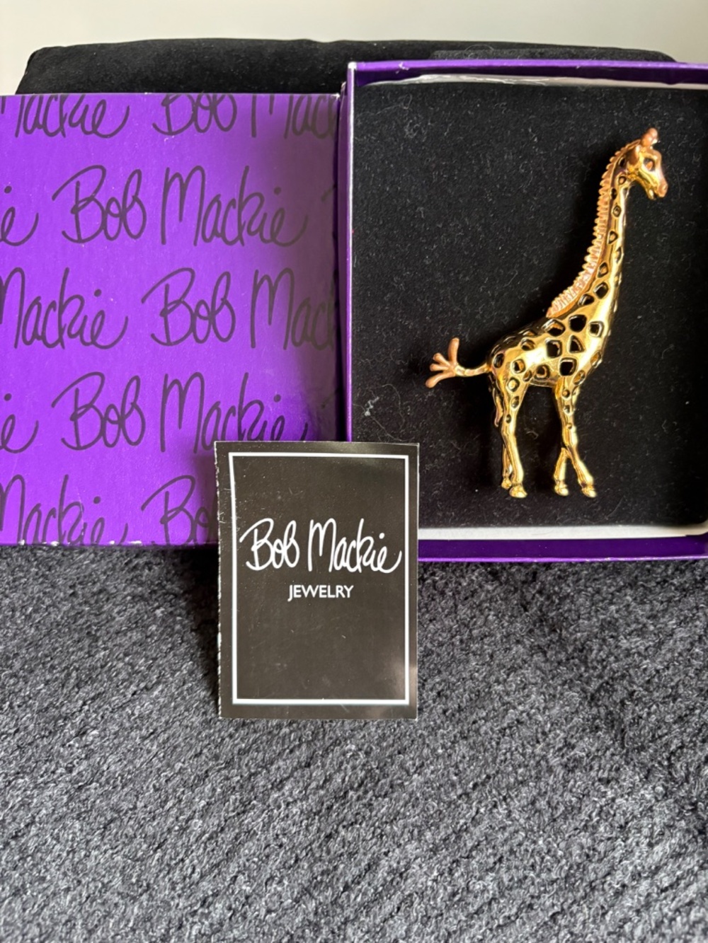 NIB Vintage Bob Mackie "Safari" Giraffe Brooch - Picture 2 of 7